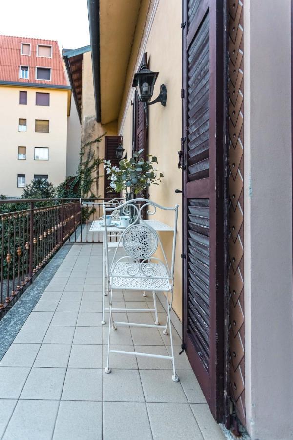 Porto Azzurro Apartment Varenna Kültér fotó
